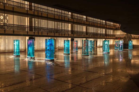 dustin yellin infills lincoln center with glass dancers for the NYC ballet-ư-04